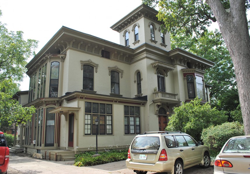 95_79_MorrisManor.jpg